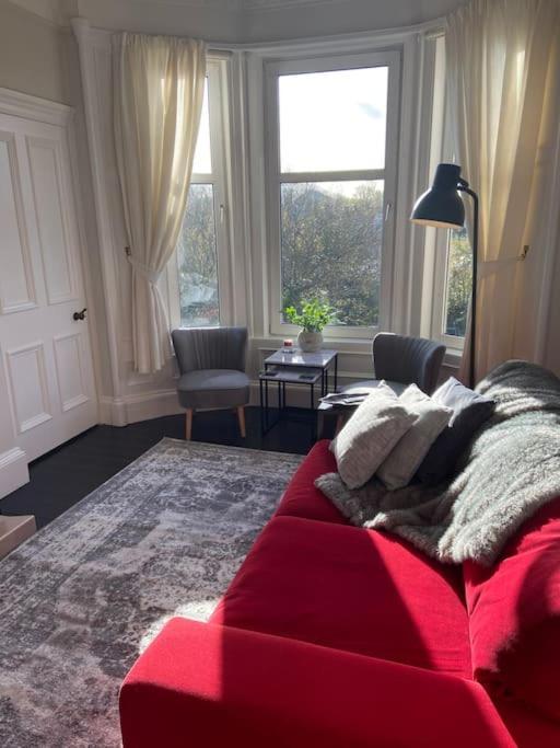 Beautiful Traditional Flat In The Center Of Largs. 외부 사진