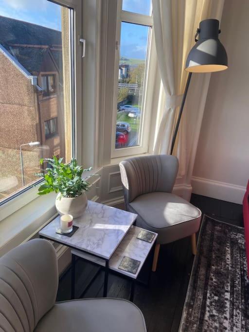 Beautiful Traditional Flat In The Center Of Largs. 외부 사진